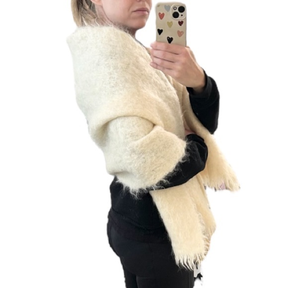 Donegal Design Mohair Wool Scarf Wrap Made in Ireland - Picture 12 of 13